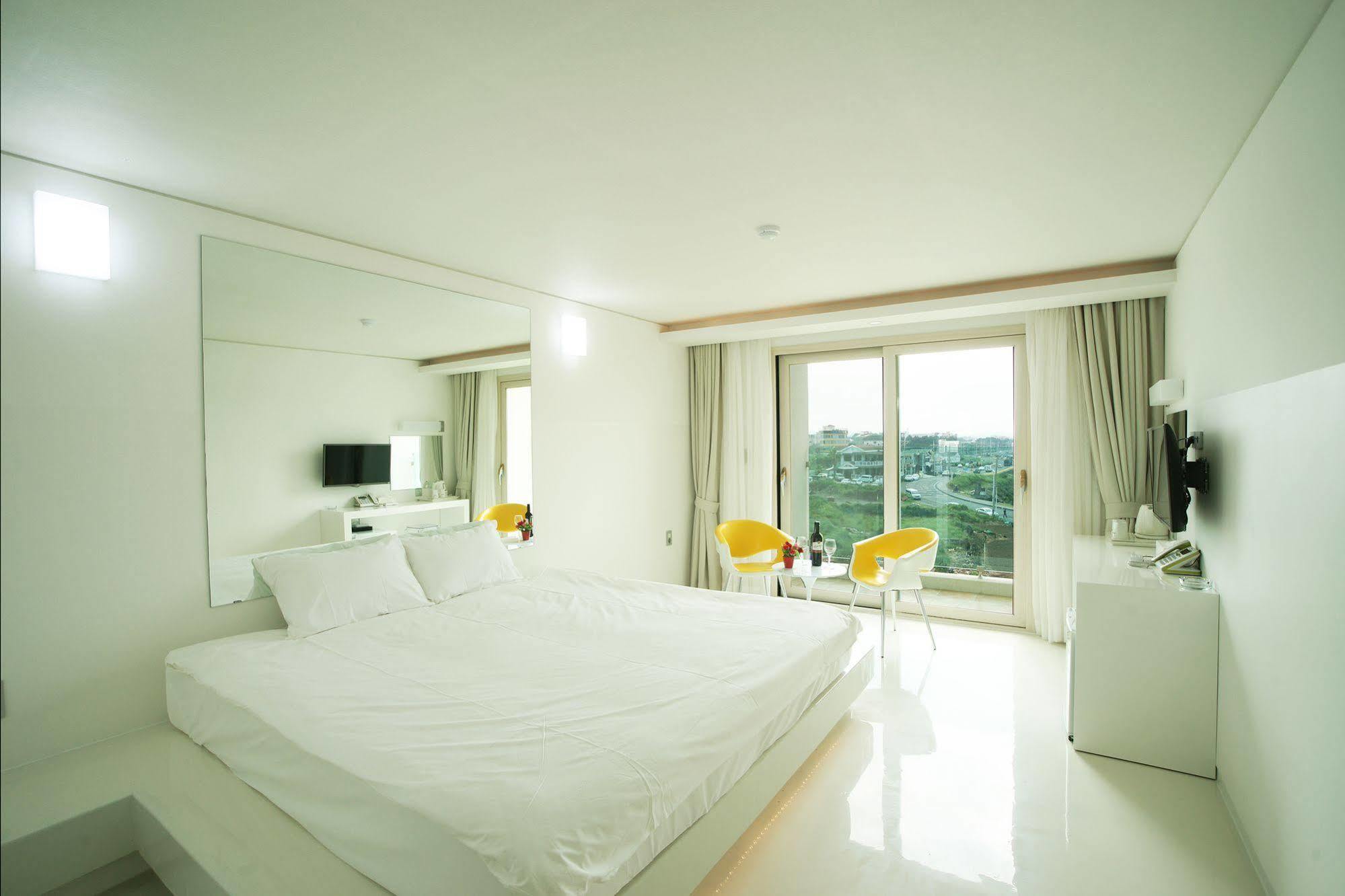Hotel Ciel Bleu Чеджу Екстериор снимка