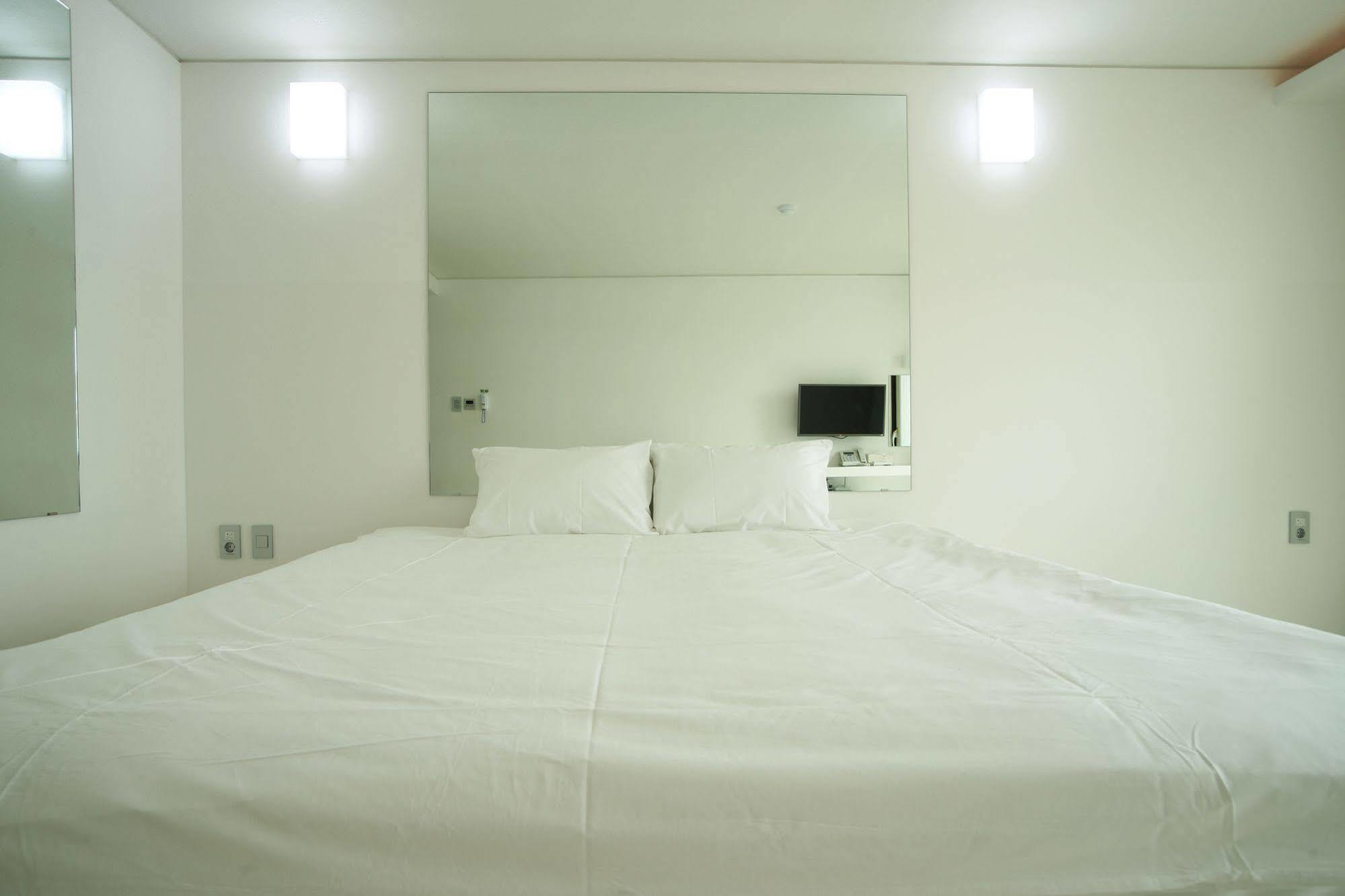 Hotel Ciel Bleu Чеджу Екстериор снимка